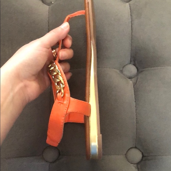 Slingback Thong Sandals 5.5 Orange W/ Gold Chain🆕 - Picture 3 of 5